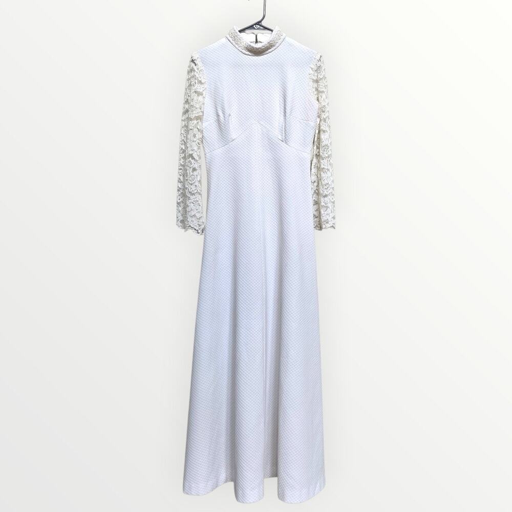 Vintage 70s Handmade White Maxi Wedding Dress S / M  Lace Sleeves Long Fit Flare